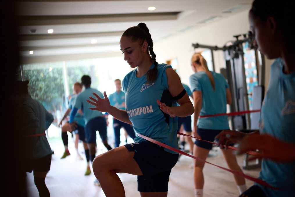 Зимний учебно-тренировочный сбор женской команды «Зенит» в Турции: 9 февраля, вечерняя тренировка