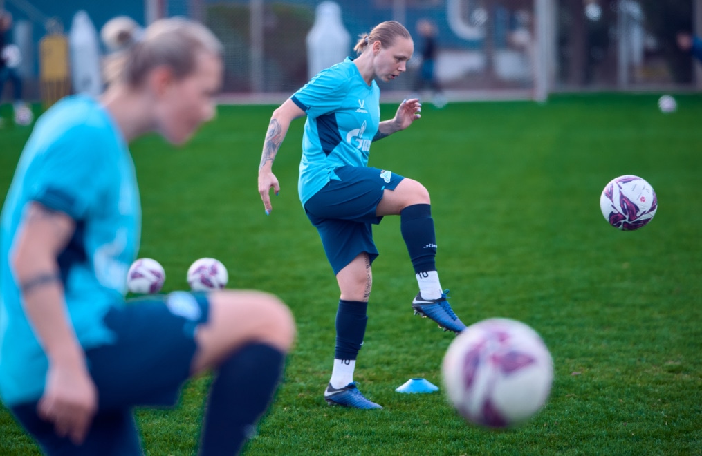 Зимний учебно-тренировочный сбор женской команды «Зенит» в Турции: 9 февраля, вечерняя тренировка