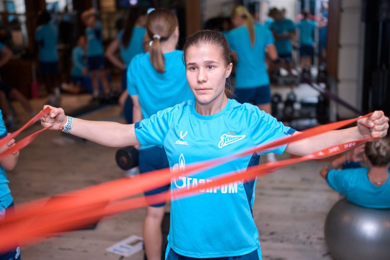 Зимний учебно-тренировочный сбор женской команды «Зенит» в Турции: 12 февраля, утренняя тренировка