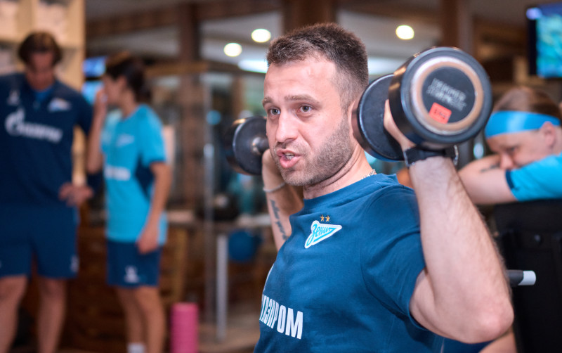 Зимний учебно-тренировочный сбор женской команды «Зенит» в Турции: 12 февраля, утренняя тренировка