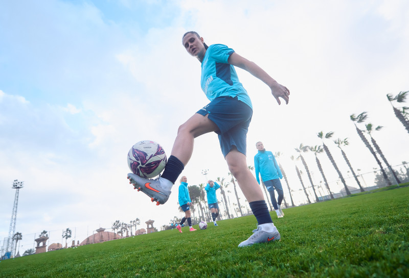 Зимний учебно-тренировочный сбор женской команды «Зенит» в Турции: 12 февраля, вечерняя тренировка