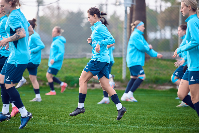 Зимний учебно-тренировочный сбор женской команды «Зенит» в Турции: 12 февраля, вечерняя тренировка