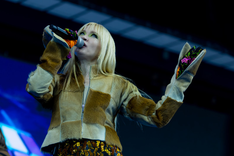 Концерт группы «Моя Мишель» на Фан-Променаде перед матчем с «Балтикой»