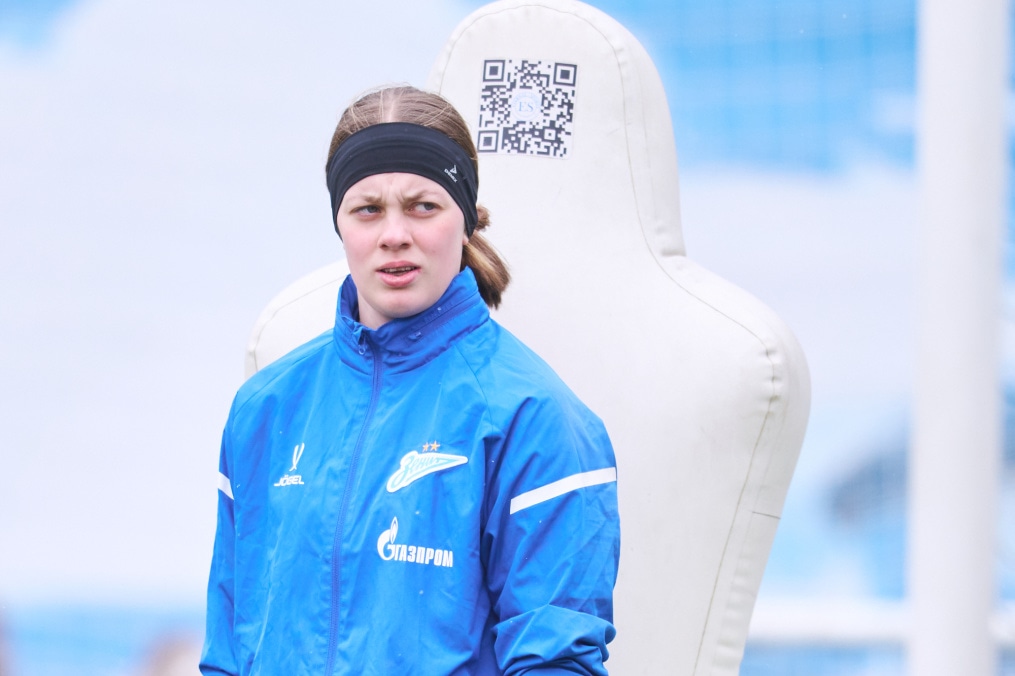 Тренировка женской команды в Удельном парке