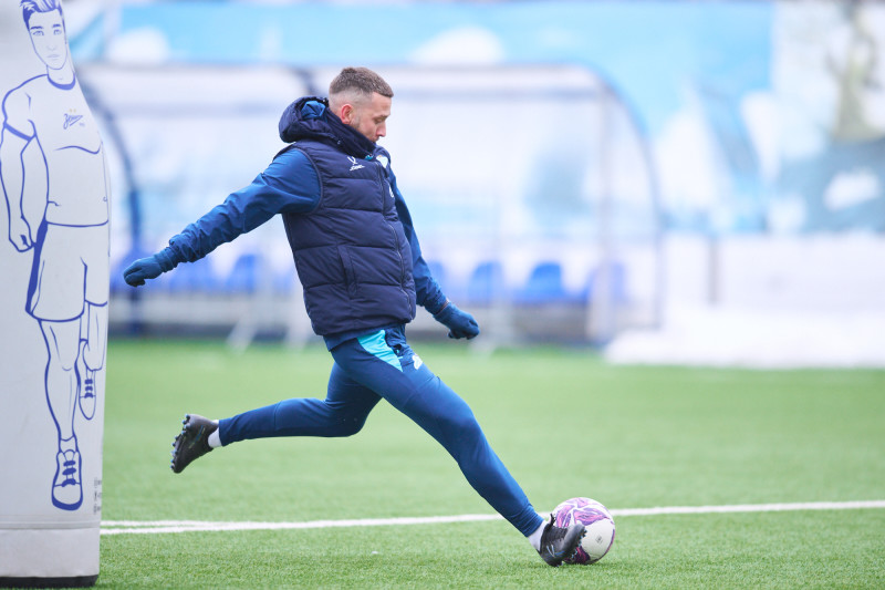 Тренировка женской команды в Удельном парке