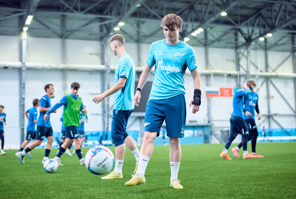 Тренировка «Зенита»-2 перед матчем с «Динамо» Брянск