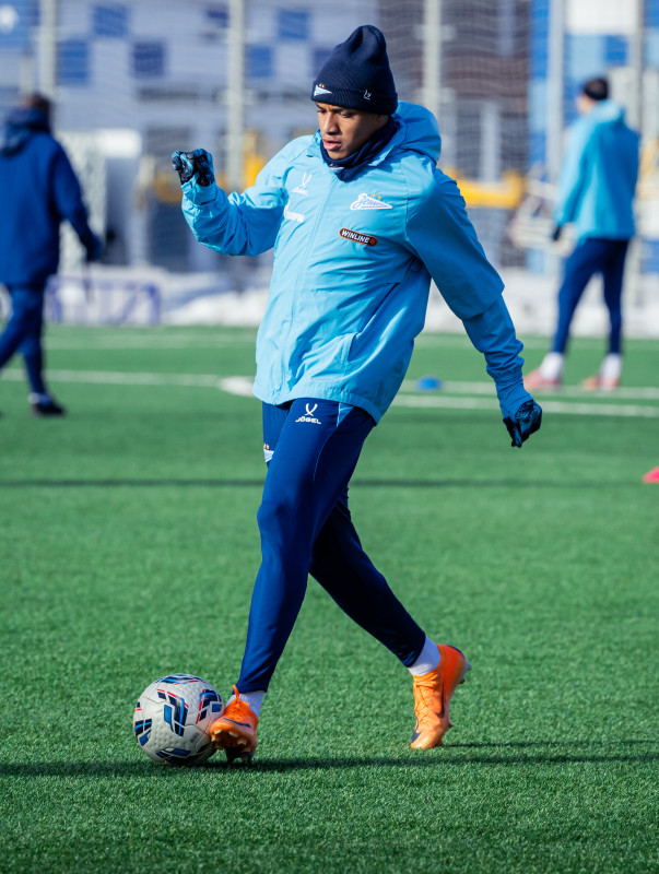 Тренировка основного состава «Зенита» перед матчем с «Оренбургом»