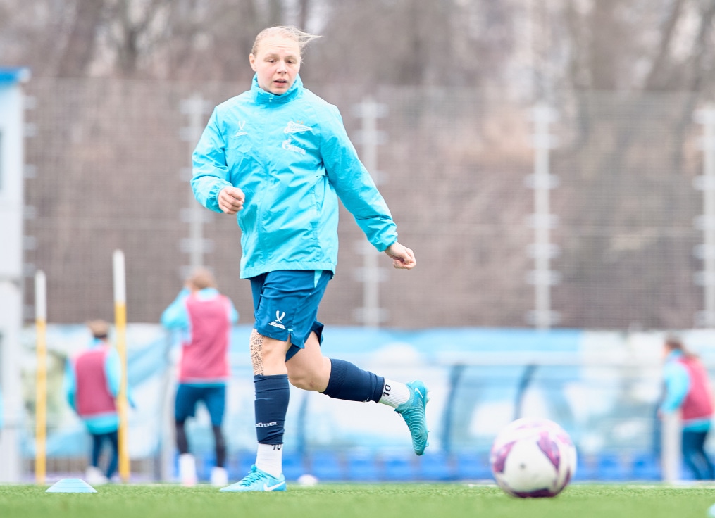 Тренировка женской команды перед матчем с «Динамо»