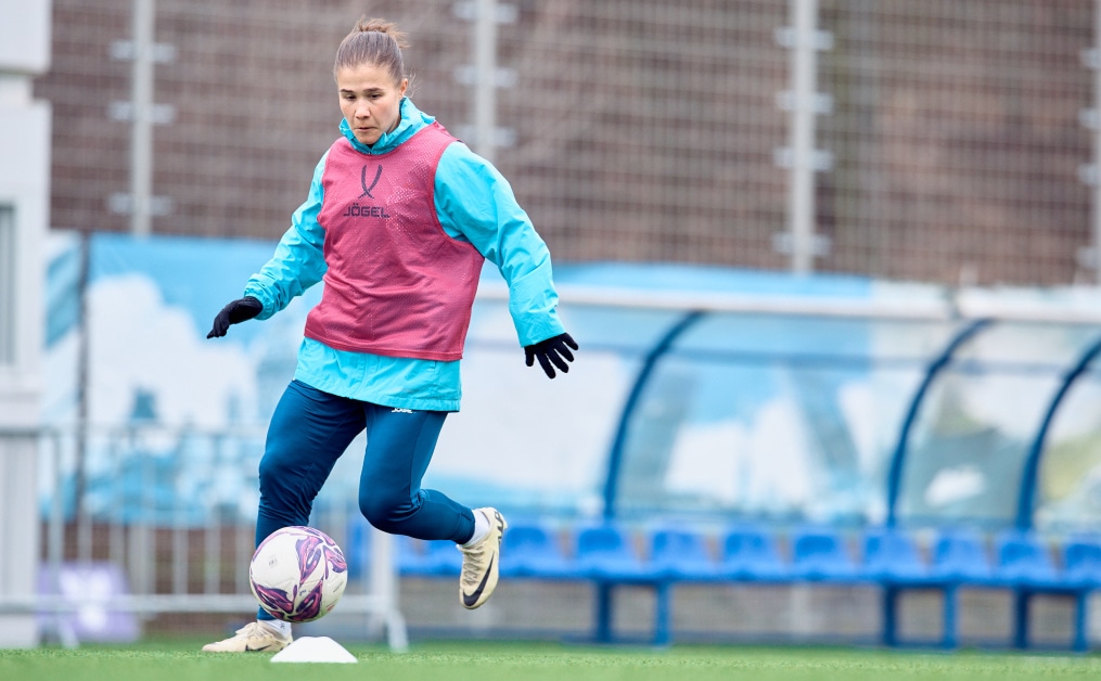 Тренировка женской команды перед матчем с «Динамо»