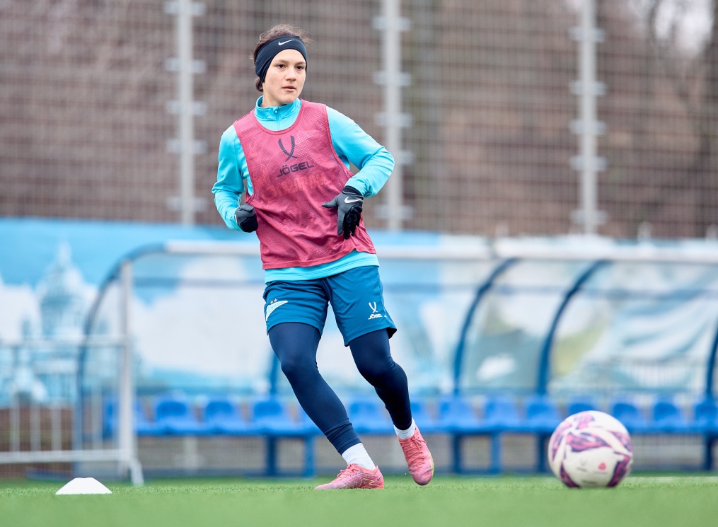 Тренировка женской команды перед матчем с «Динамо»