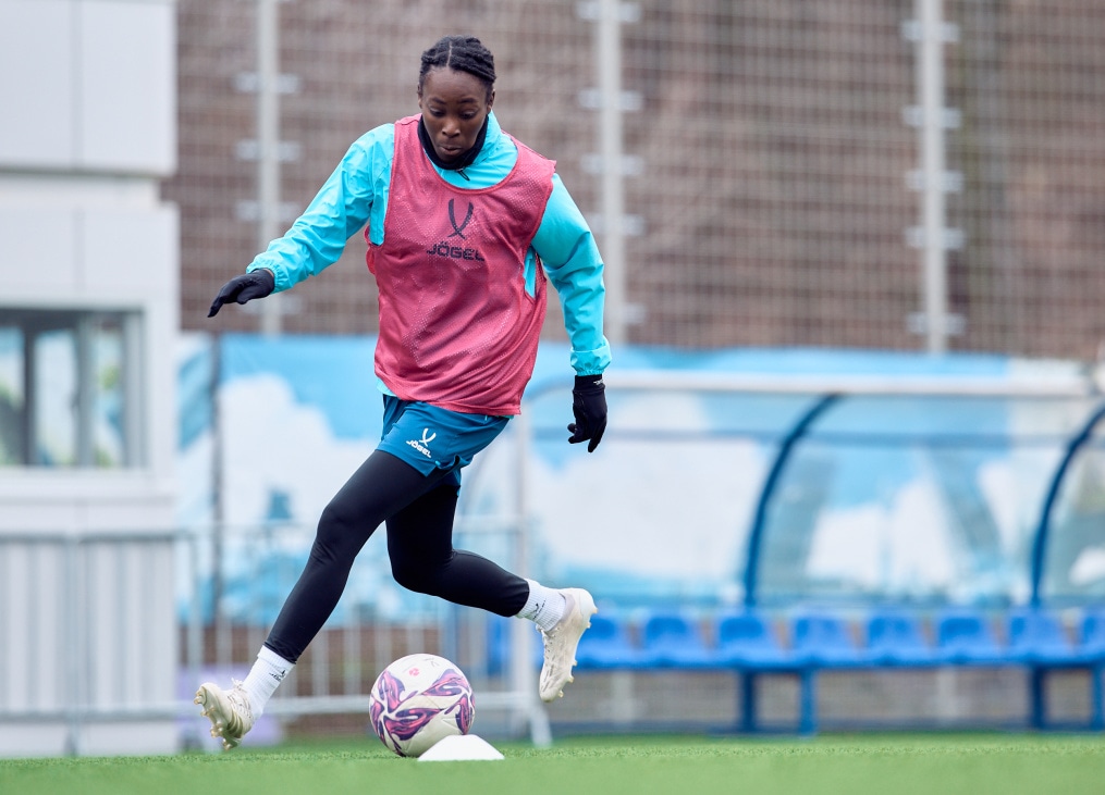 Тренировка женской команды перед матчем с «Динамо»