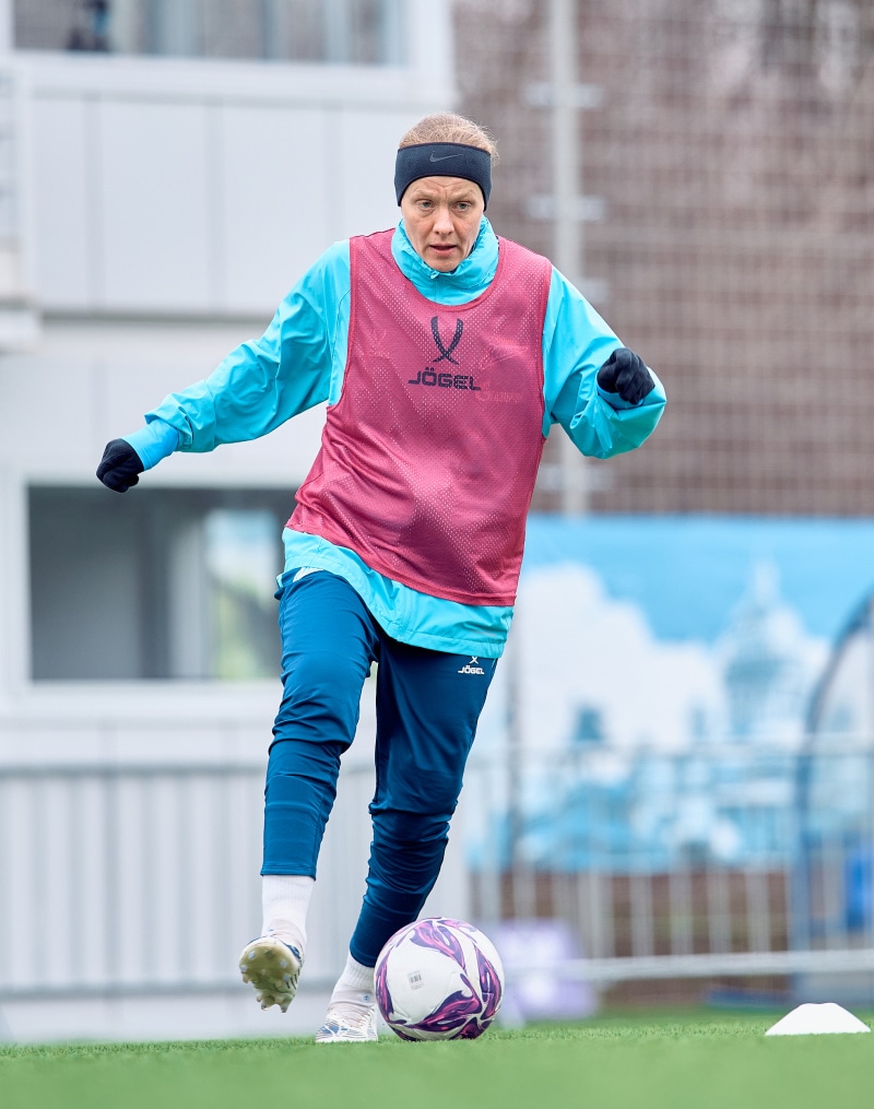 Тренировка женской команды перед матчем с «Динамо»