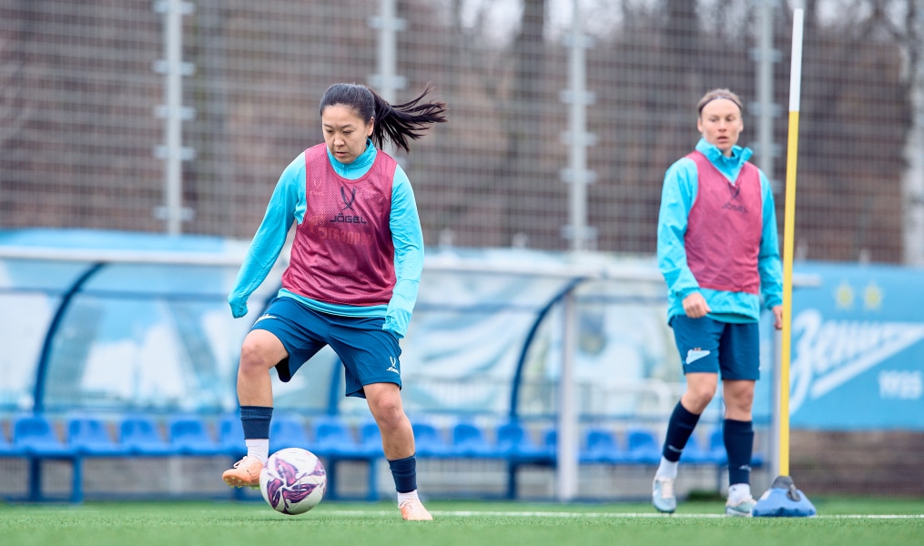 Тренировка женской команды перед матчем с «Динамо»