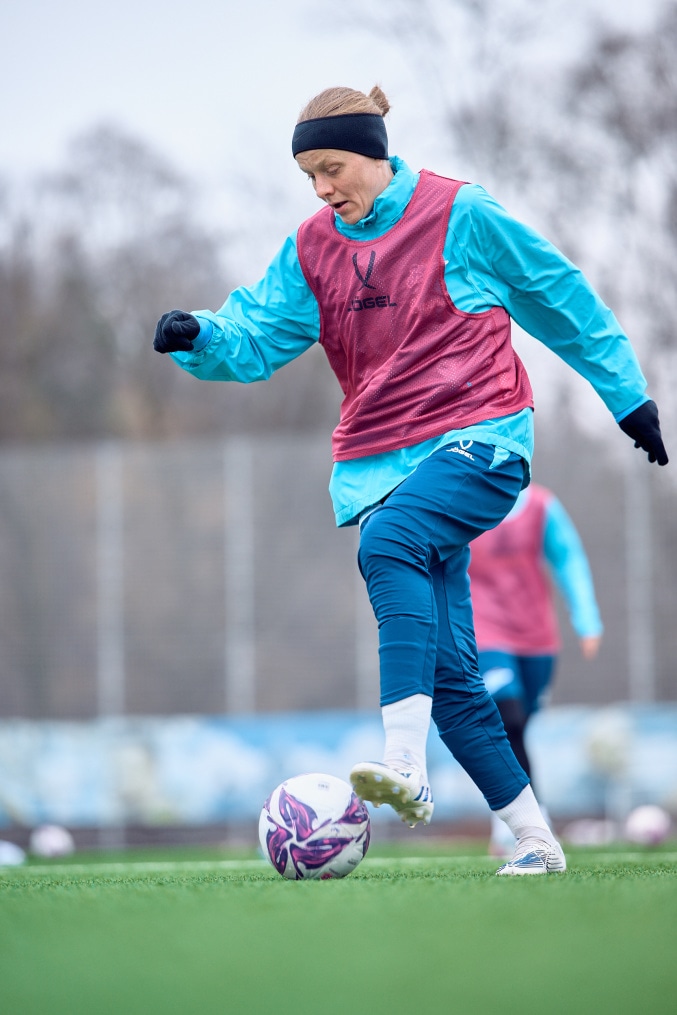 Тренировка женской команды перед матчем с «Динамо»