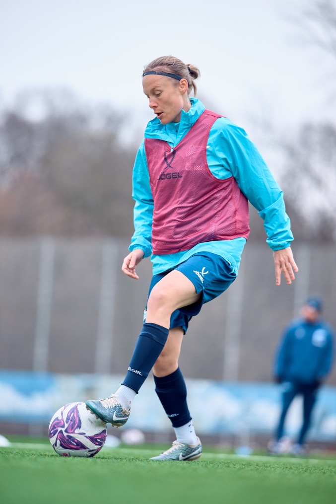 Тренировка женской команды перед матчем с «Динамо»