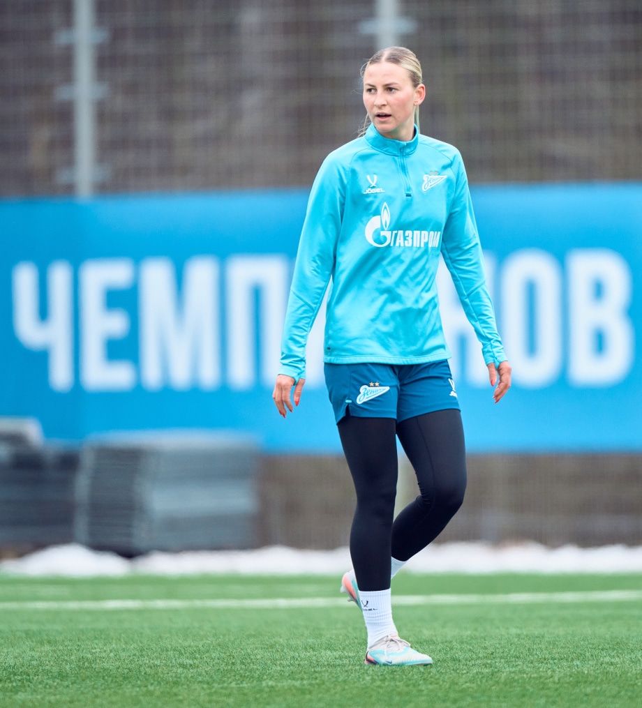 Тренировка женской команды перед матчем с «Динамо»