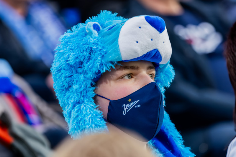 Болельщики на матче «Зенит» — «Динамо» (Махачкала)