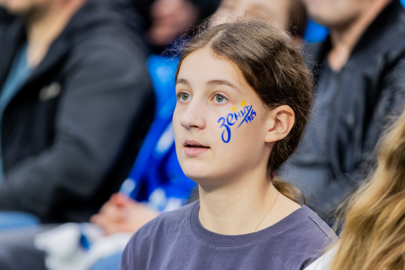 Болельщики на матче «Зенит» — «Динамо» (Махачкала)