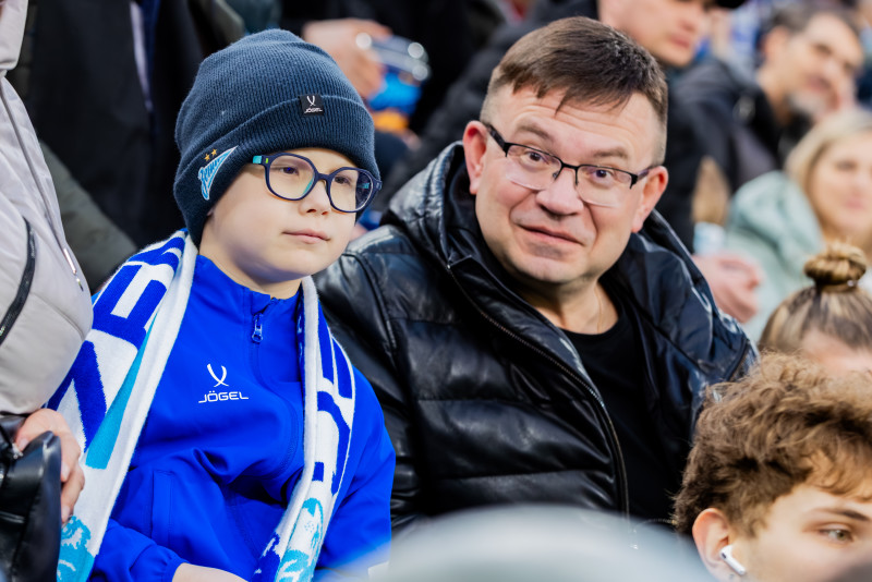 Болельщики на матче «Зенит» — «Динамо» (Махачкала)