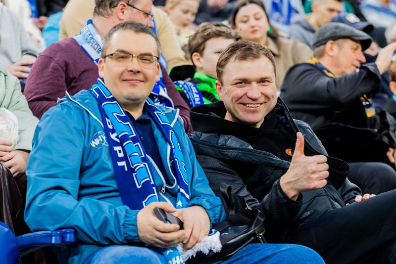 Болельщики на матче «Зенит» — «Динамо» (Махачкала)