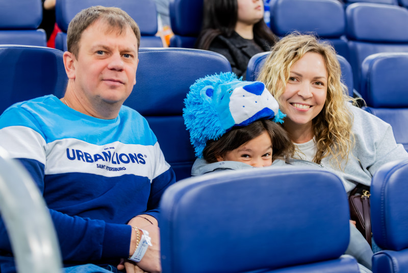 Болельщики на матче «Зенит» — «Динамо» (Махачкала)