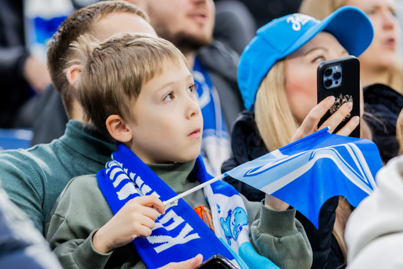 Болельщики на матче «Зенит» — «Динамо» (Махачкала)