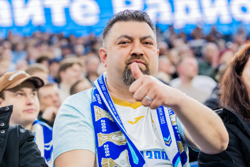 Болельщики на матче «Зенит» — «Динамо» (Махачкала)