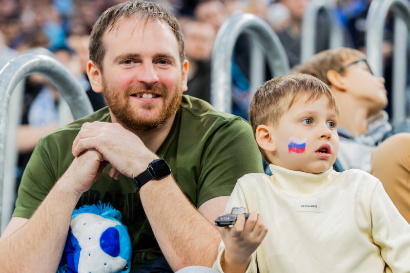 Болельщики на матче «Зенит» — «Динамо» (Махачкала)