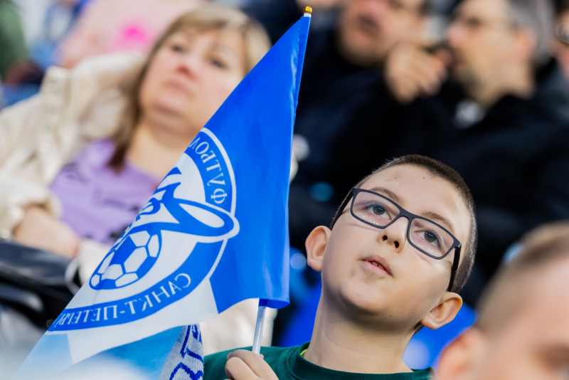 Болельщики на матче «Зенит» — «Динамо» (Махачкала)