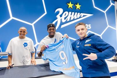 Презентация Джон Джона и Джона Дурана  в фирменном магазине «Зенит-Арена»