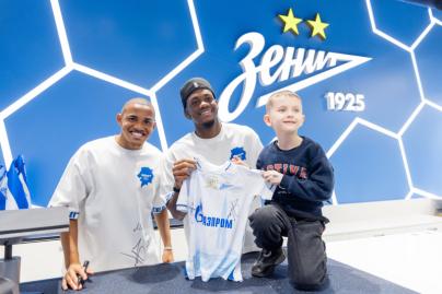 Презентация Джон Джона и Джона Дурана  в фирменном магазине «Зенит-Арена»