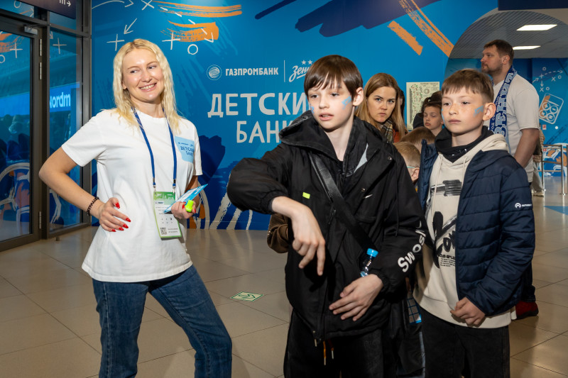 Фан-Променад перед матчем «Зенит» — «Крылья Советов»