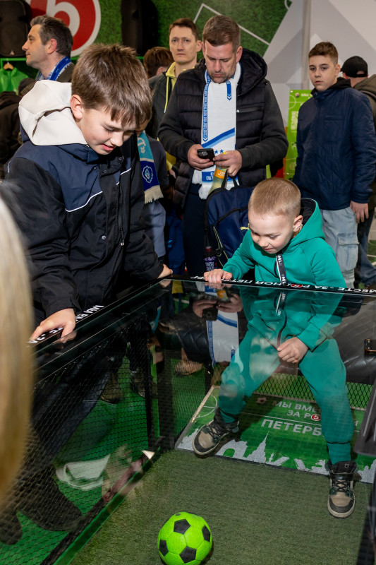 Фан-променад перед матчем «Зенит» — «Спартак»