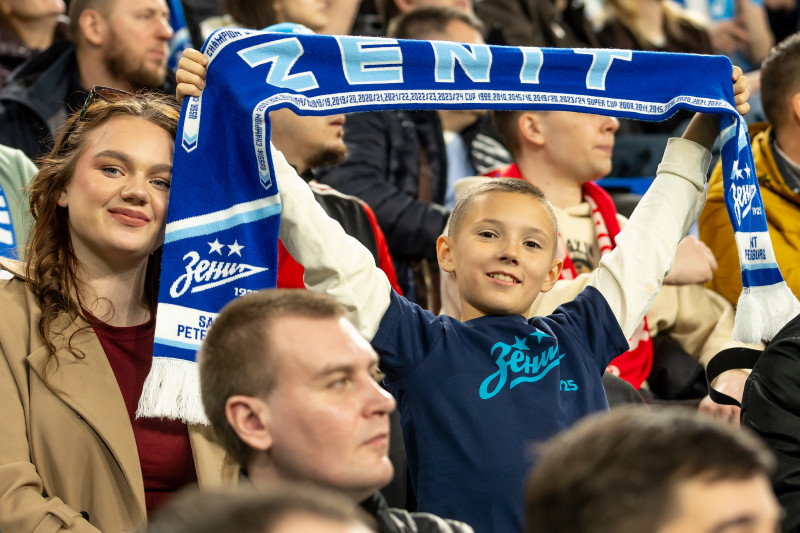 Болельщики на матче «Зенит» — «Спартак»