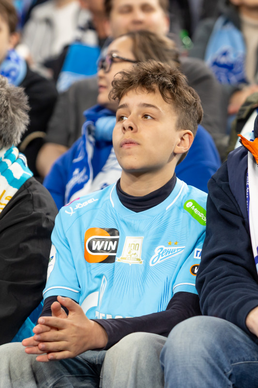 Болельщики на матче «Зенит» — «Спартак»