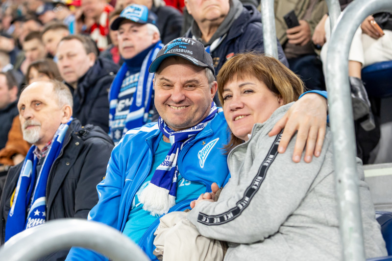 Болельщики на матче «Зенит» — «Спартак»