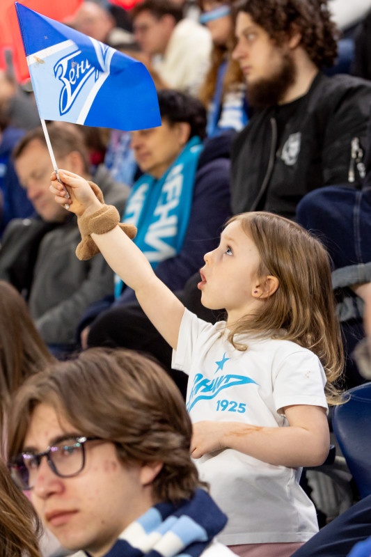 Болельщики на матче «Зенит» — «Спартак»