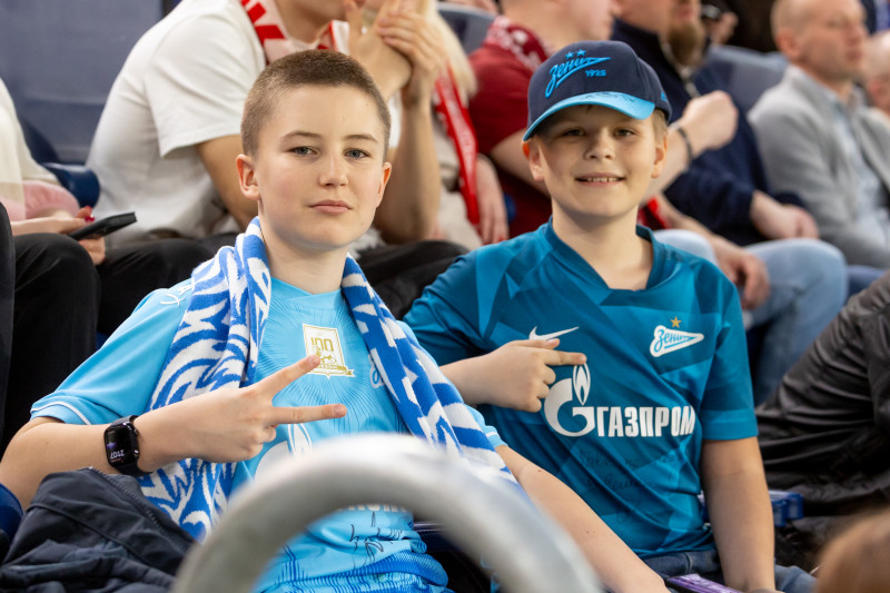 Болельщики на матче «Зенит» — «Спартак»