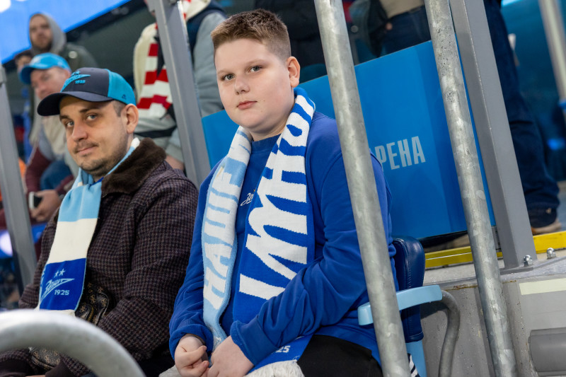 Болельщики на матче «Зенит» — «Спартак»