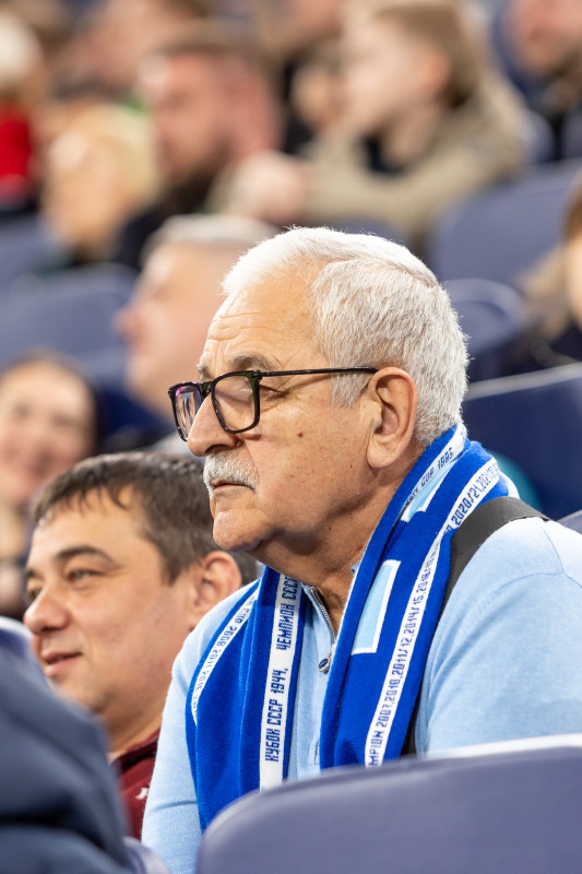 Болельщики на матче «Зенит» — «Спартак»