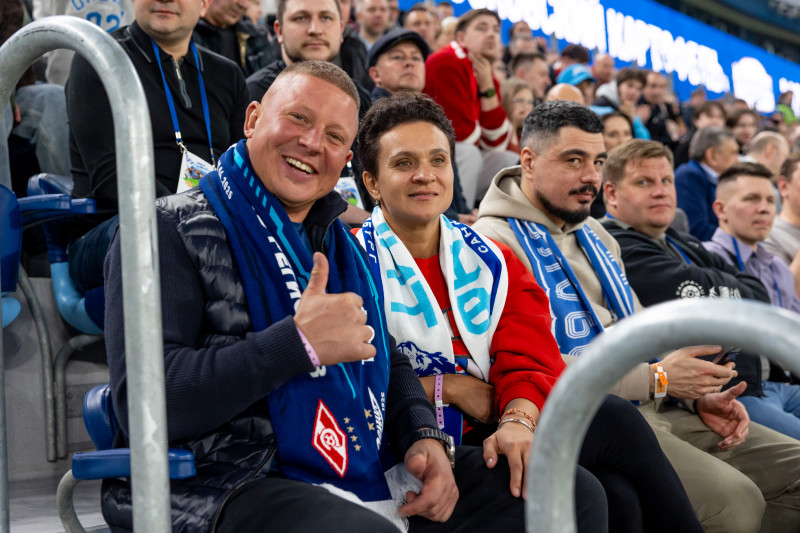 Болельщики на матче «Зенит» — «Спартак»