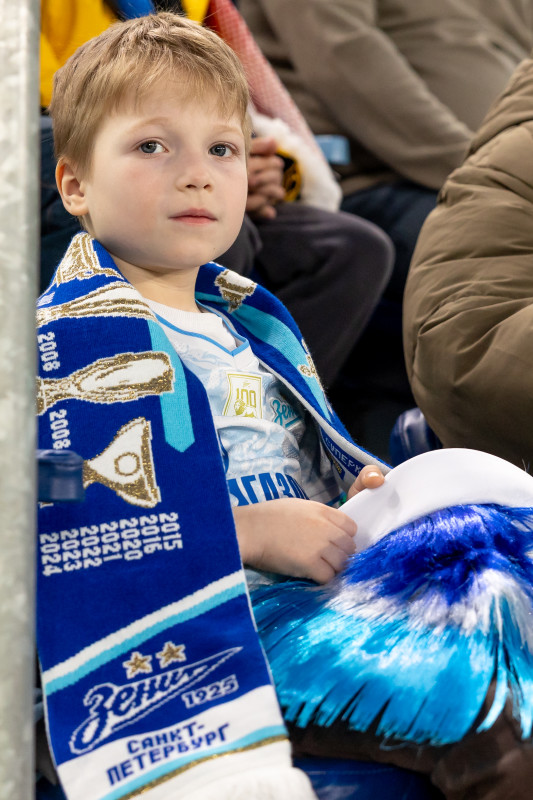 Болельщики на матче «Зенит» — «Спартак»