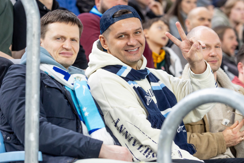 Болельщики на матче «Зенит» — «Спартак»