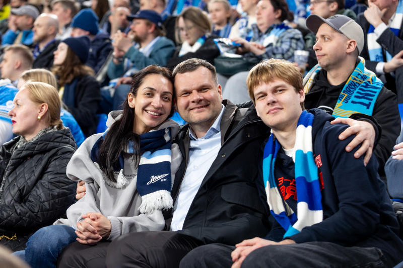 Болельщики на матче «Зенит» — «Спартак»