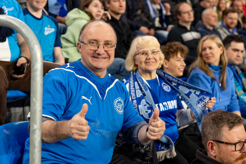 Болельщики на матче «Зенит» — «Спартак»