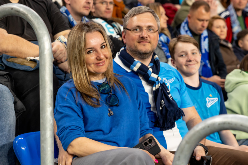 Болельщики на матче «Зенит» — «Спартак»