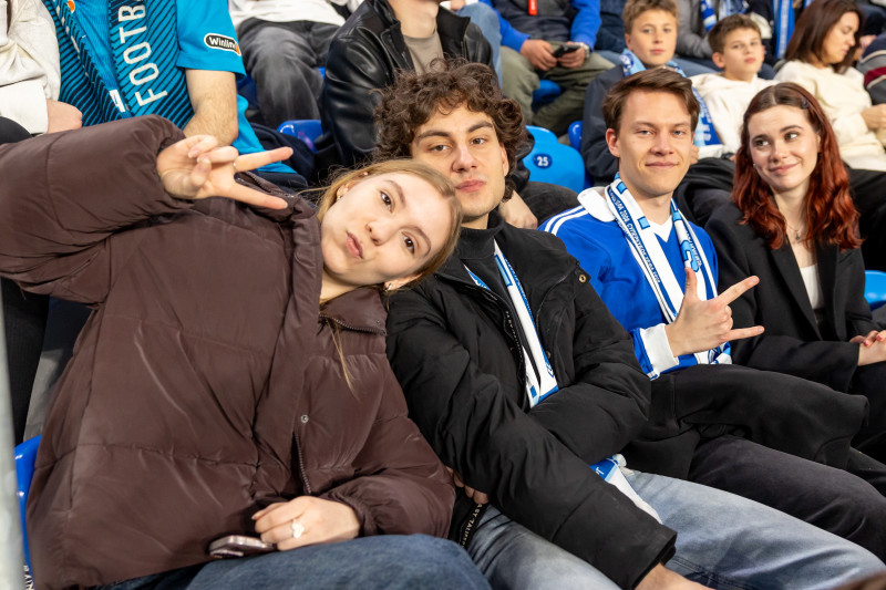 Болельщики на матче «Зенит» — «Спартак»