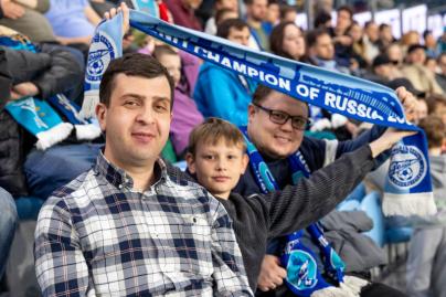 Болельщики на матче «Зенит» — «Спартак»