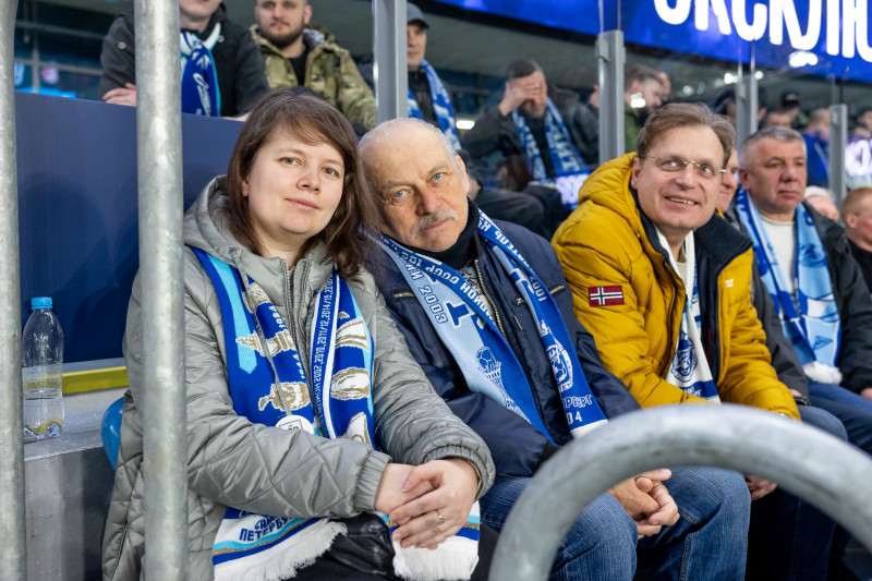 Болельщики на матче «Зенит» — «Спартак»