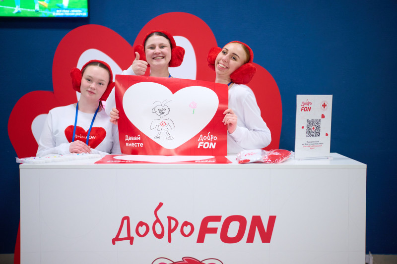 Фан-Променад: автограф-сессия Владислава Радимова перед «матчем „Зенит“ — „Спартак“